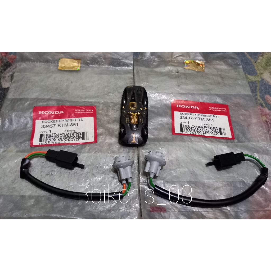 Socket Winker R L Fitting Pitting Lampu Sein Depan Honda Supra X 125 Karbu Lama 33457 33407 KTM 851