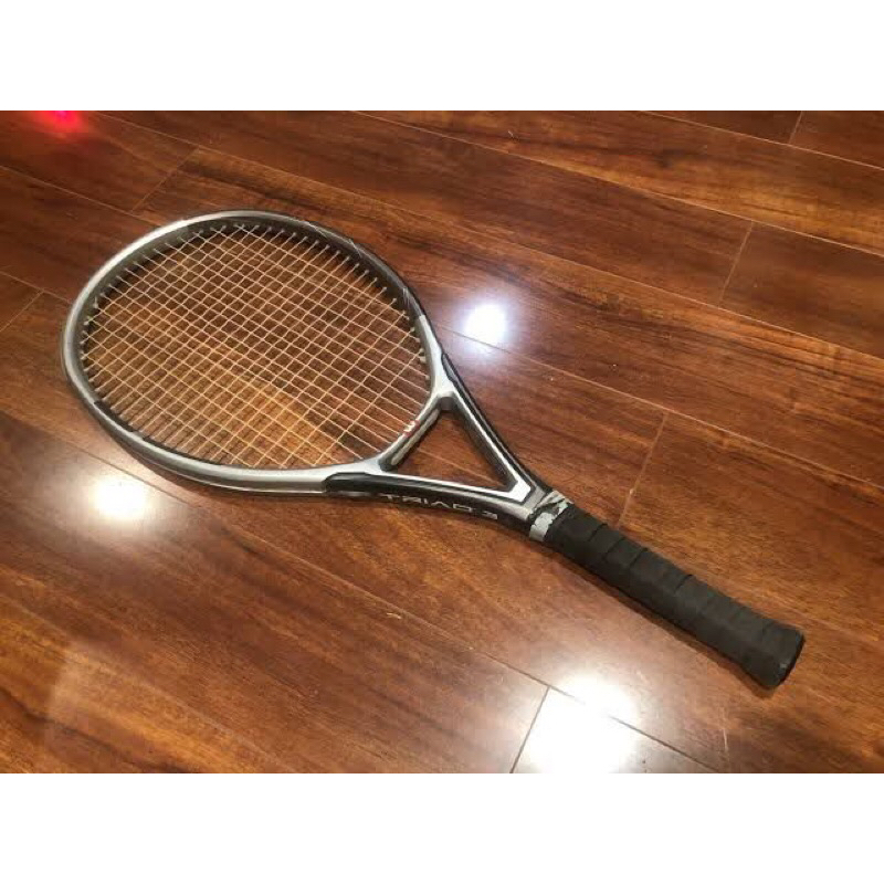 Raket tennis wilson triad 3