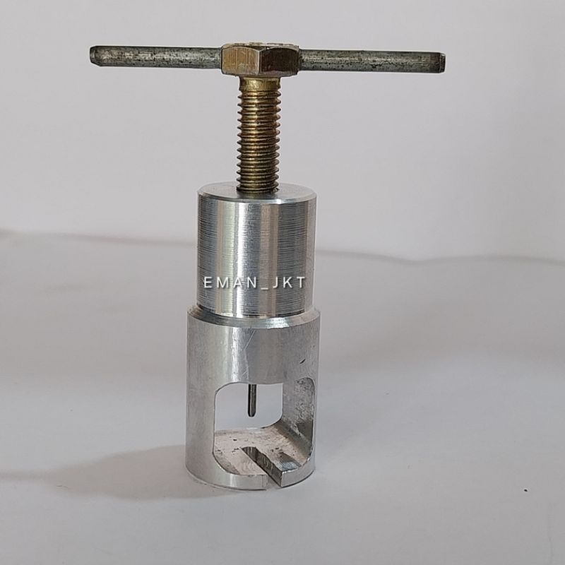 PINION PULLER / TREKER GIR DINAMO TAMIYA / TREKER GIR PROPELLER