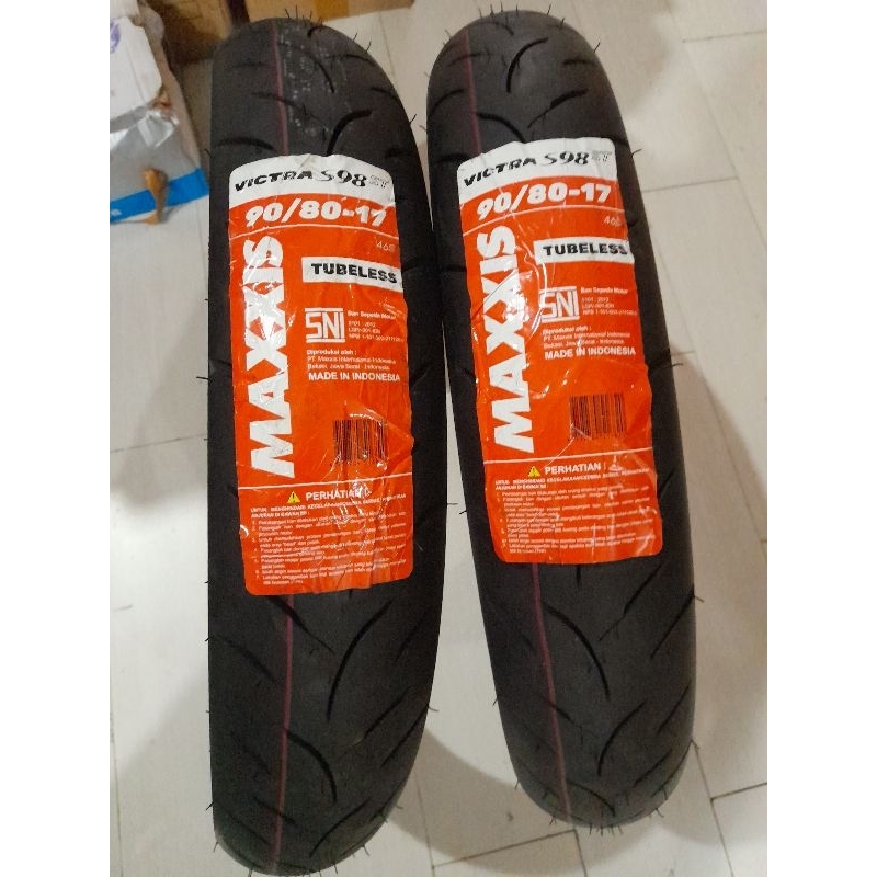 Ban luar Maxxis Victra 90/80.17 TL