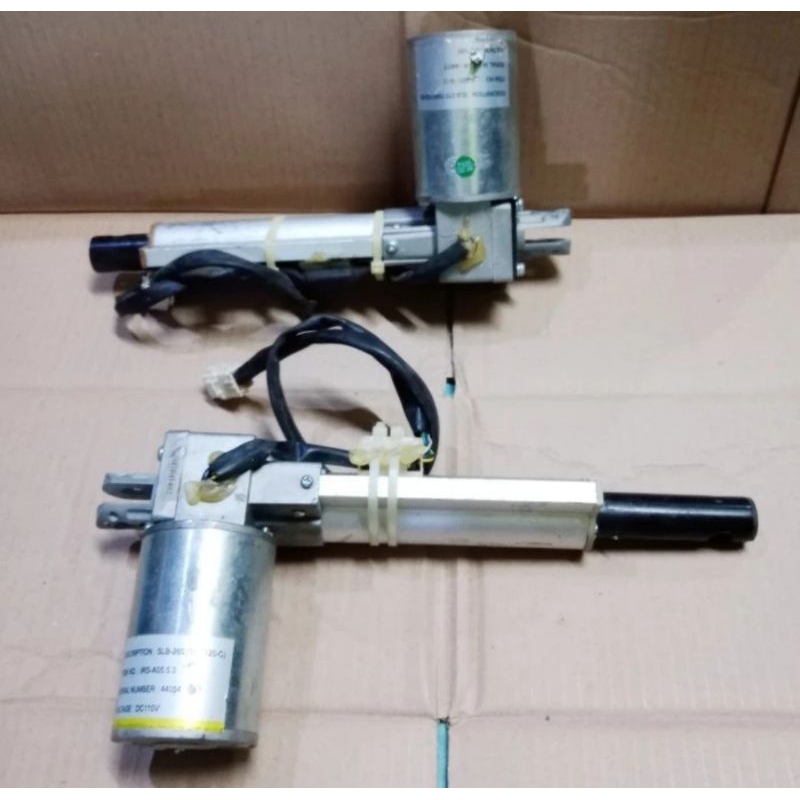 DC motor linear actuator Voltage : 110 V DC-0,50A Max