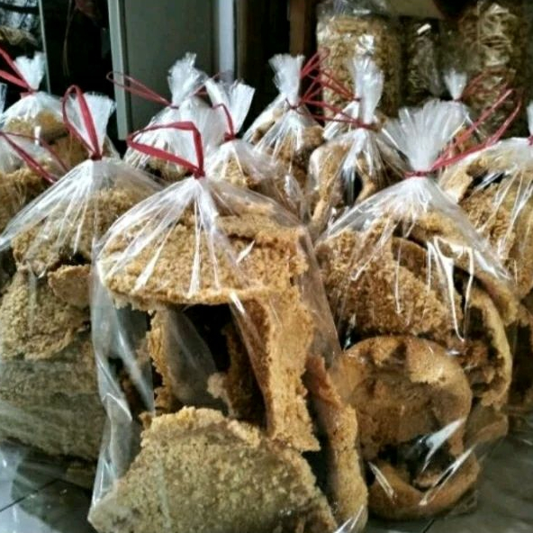 

KERIPIK INTIP/KERAK NASI MANIS 2KG MAKANAN TRADISIONAL ASLI KHAS CIREBON RENYAH GURIH