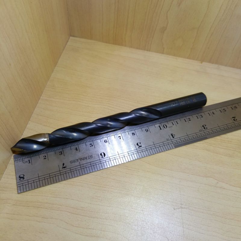 Mata bor besi Nachi 10.7mm drill hss original japan 10.7 mm second bekas panjang..