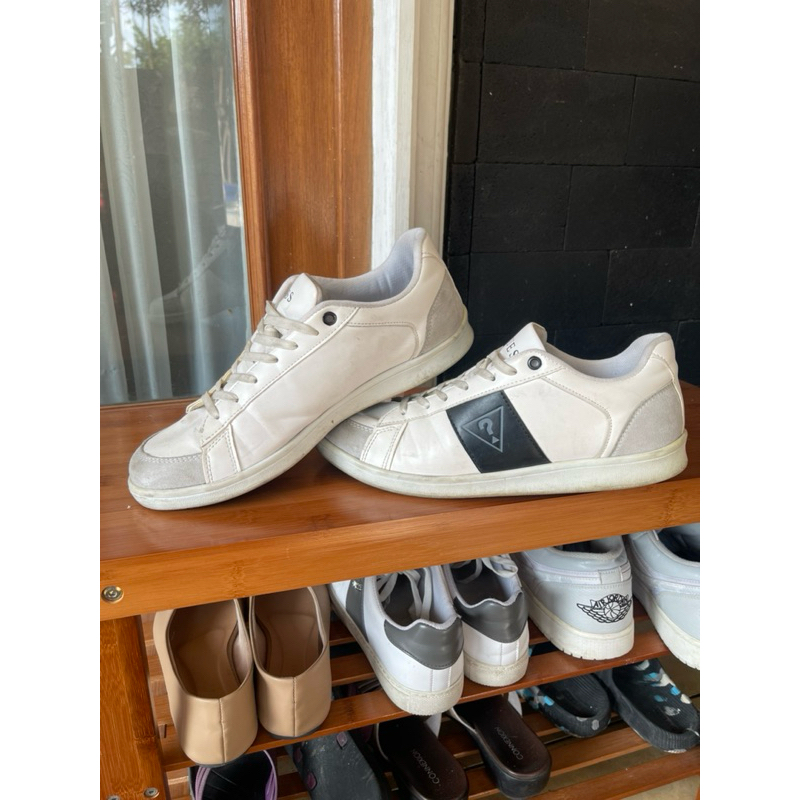sepatu guess ukuran 44 preloved
