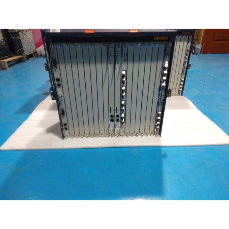 NEW OLT ZTE C300 FTTH ZXA10 OUT DOR OLT 10G ( FREE ORDER )