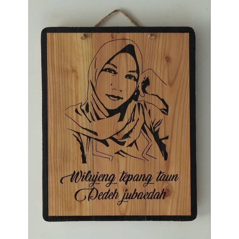 siluet wajah 30x37cm,lukis kayu,kado ulangtahun