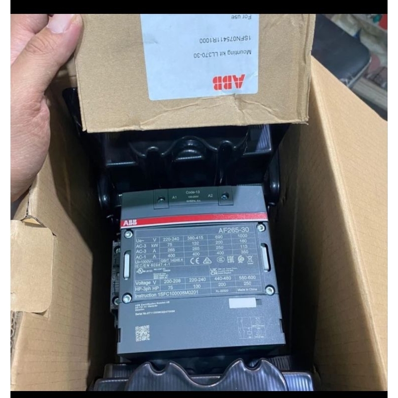 ABB CONTACTOR AF265-30-11-13 100-250V AC/DC