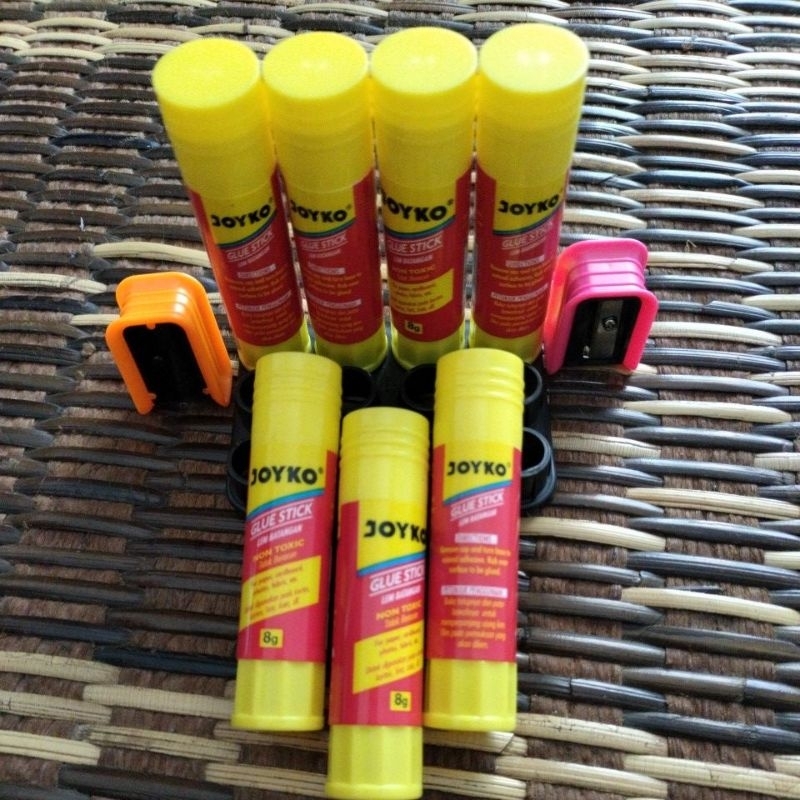 

Glue Stick/Lem Stick(Harga Perkotak Isi 12)