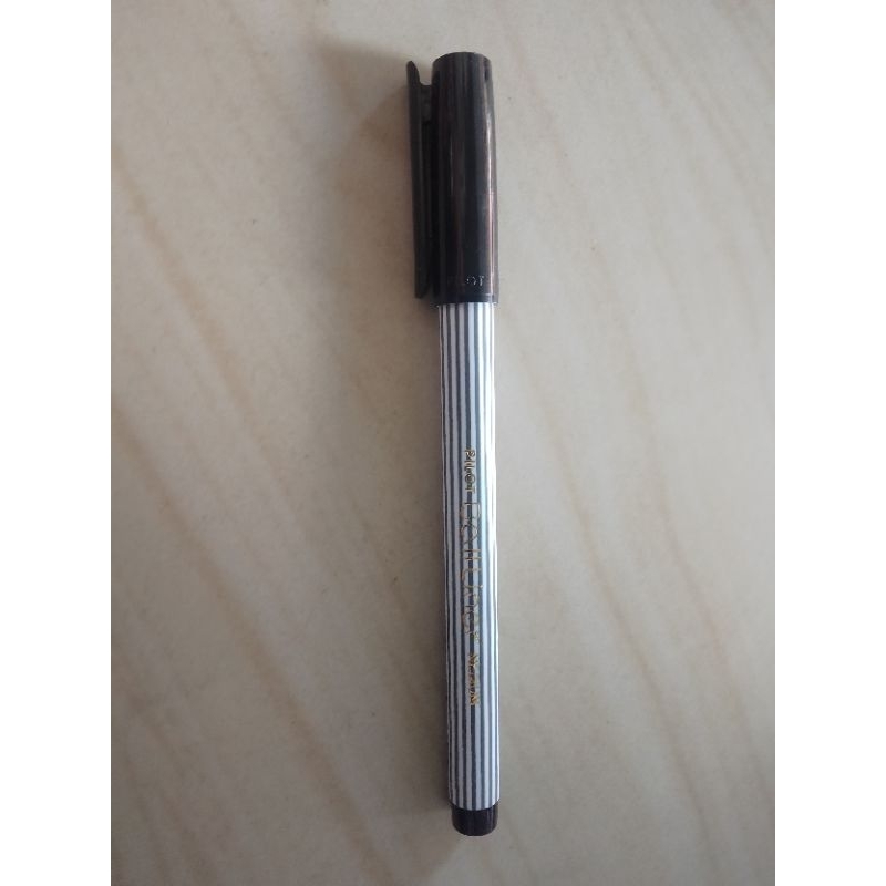 

ECER | Pulpen Pilot Ball Liner Medium Hitam