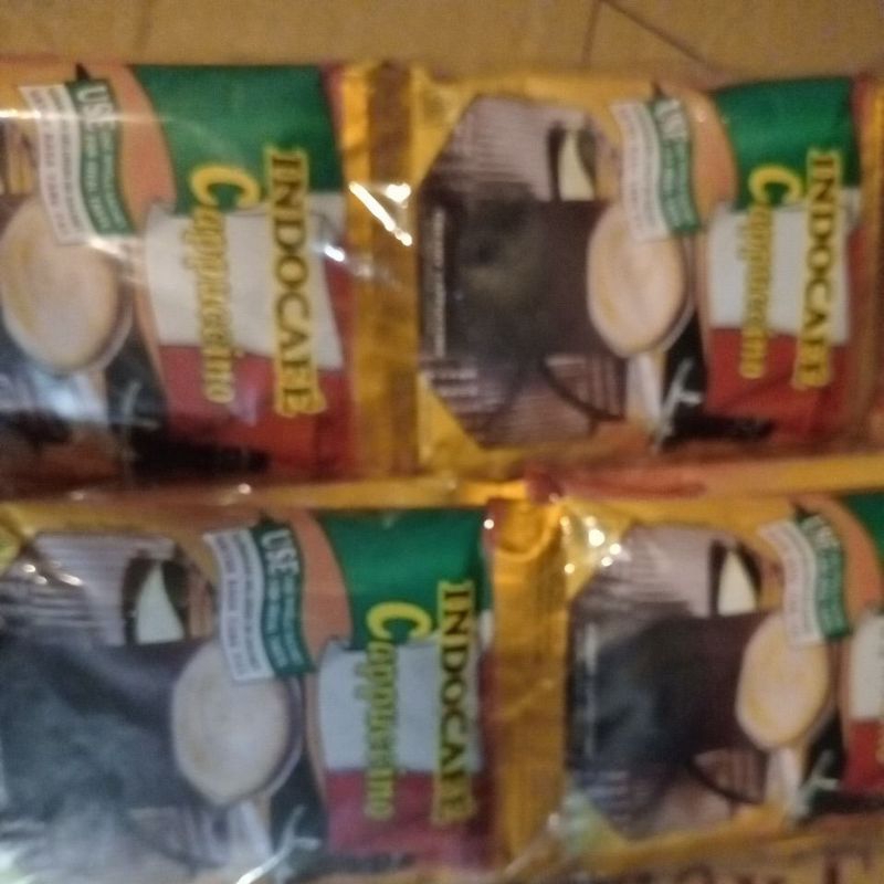 

Indocafe cappucino 1renceng(10 sachet x 25gr)Exp.Okt.2025