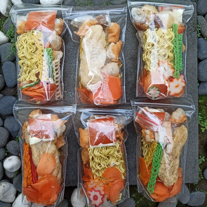 

Seblak instan Komplit PAKET 3 PCS ekonomis seblak Frozen komplit KEMASAN VAKUM