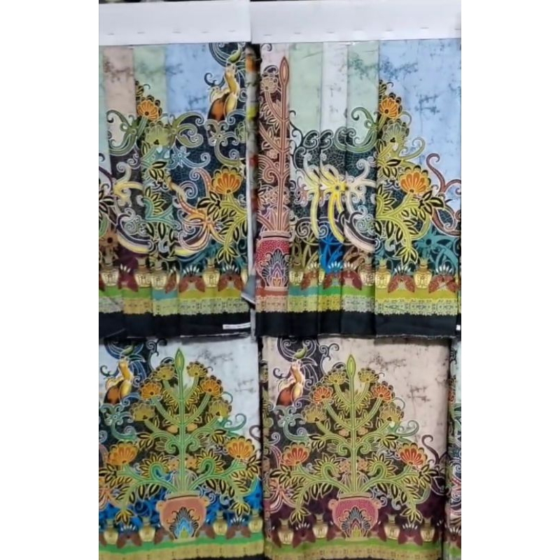 Kain Batik Motif Batang Garing khas Kalimantan Tengah