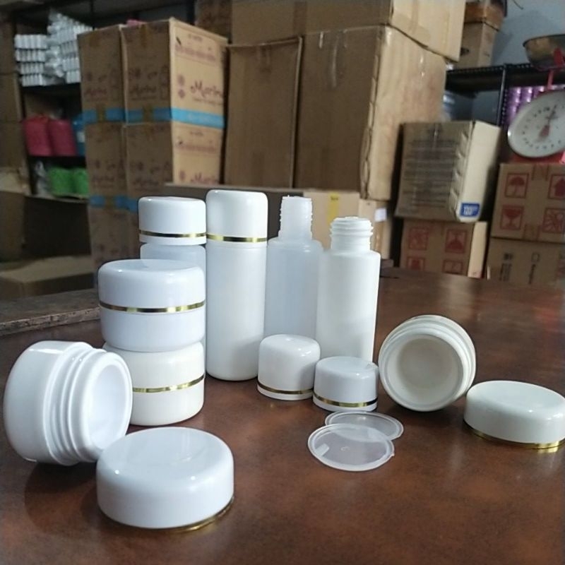 [ 50 PCS ] POT CREAM 12, 5 GRAM PUTIH GADING  LIST GOLD / PUTIH SUSU LIST GOLD / BOTOL TONER PUTIH S