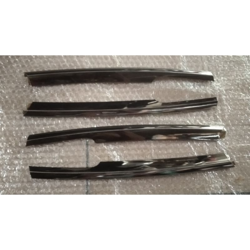 list grill rush Terios  2016 black chrome
