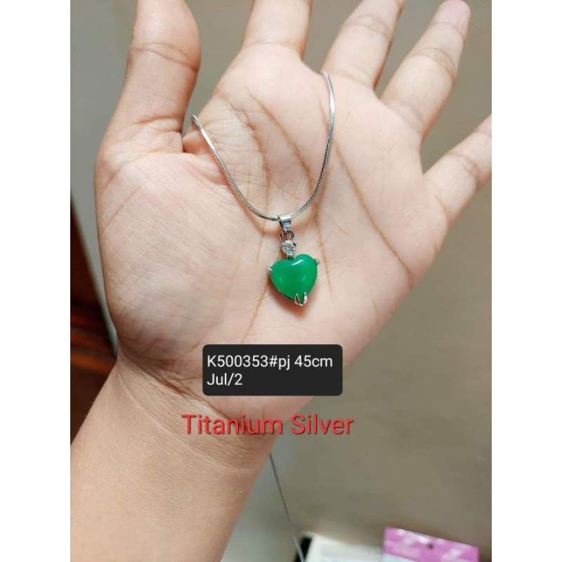 Kalung silver liontin batu hijau seperti giok