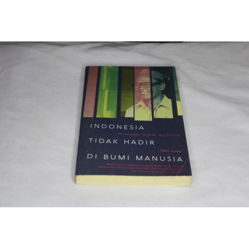 INDONESIA TIDAK HADIR DI BUMI MANUSIA BY MAX LANE [preloved]