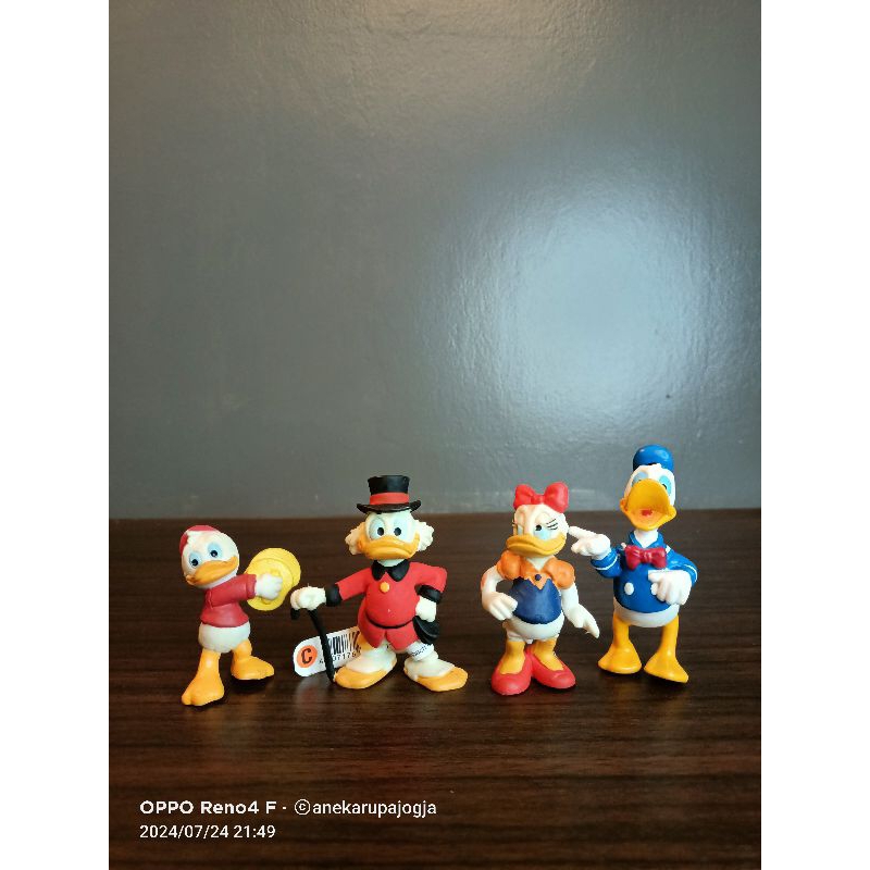 action figure paman gober dan donal bebek isi 4 buah