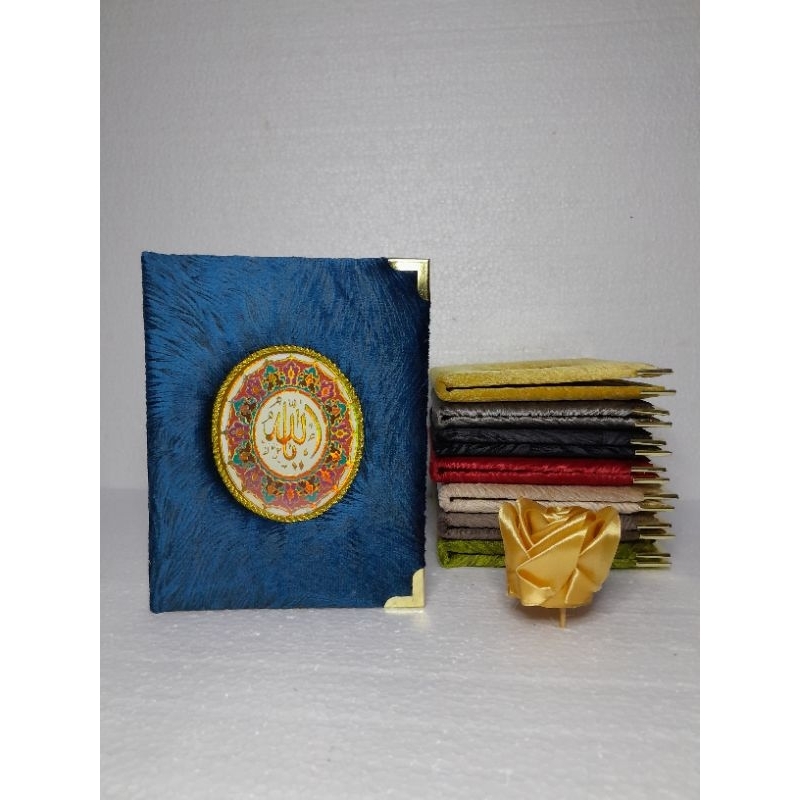 

HARDCOVER YASIN DAN MAJMU BAHAN SUEDE BULU VELVET KILAP EMBOS