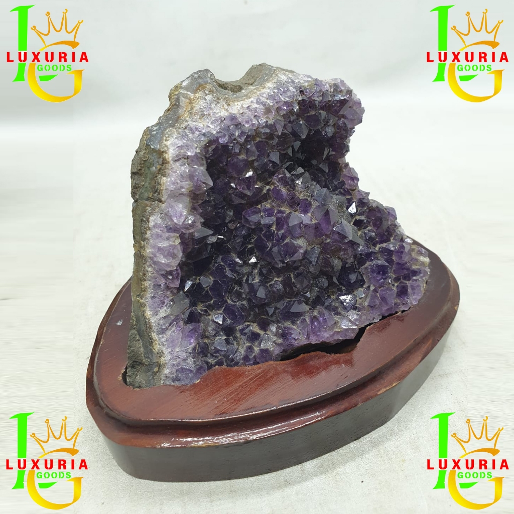 BATU UNGU AMETHYST (URUGUAY)