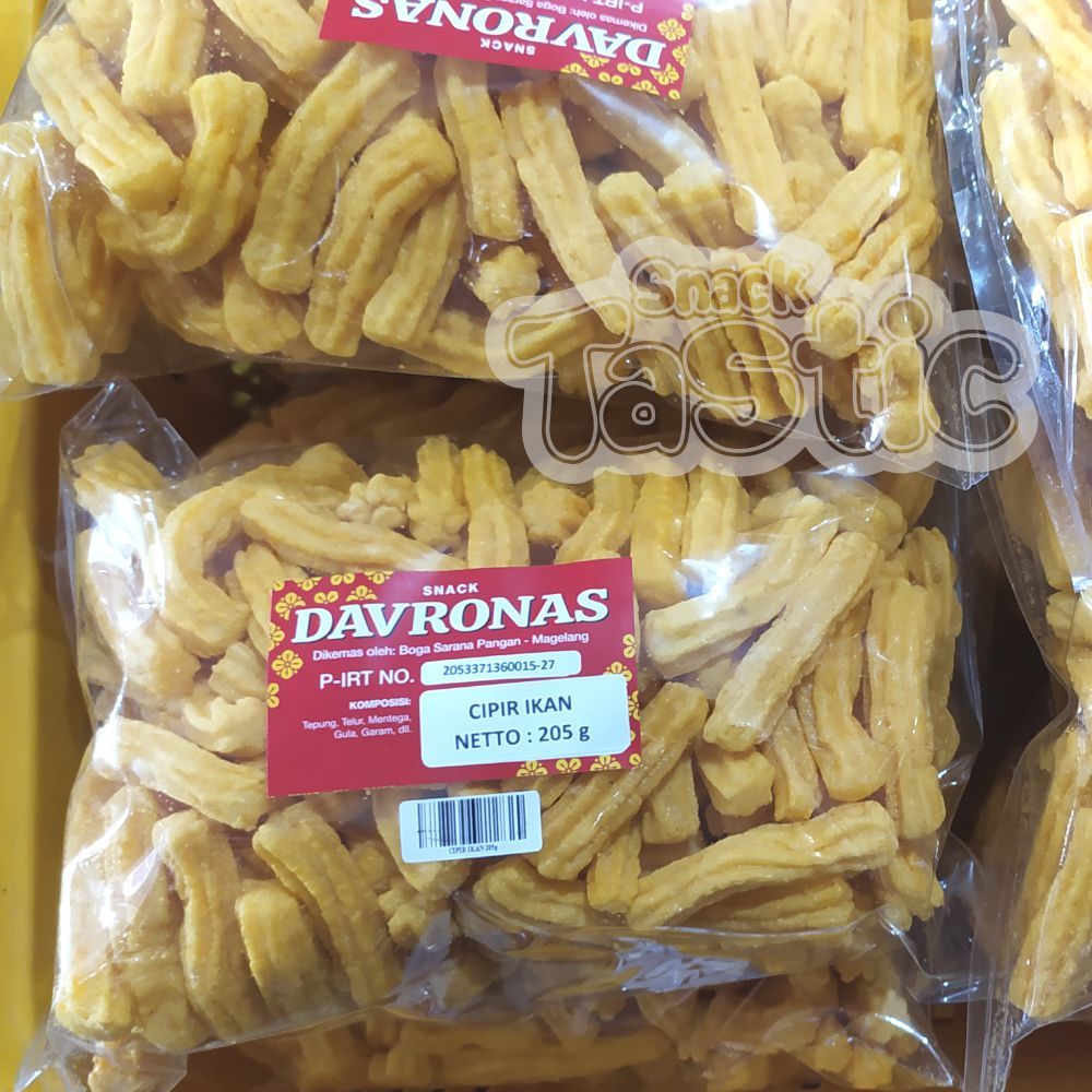 

CIPIR IKAN 205GR DAVRONAS / camilan dan oleh-oleh khas Magelang, Jogja, Purworejo, Wonosobo