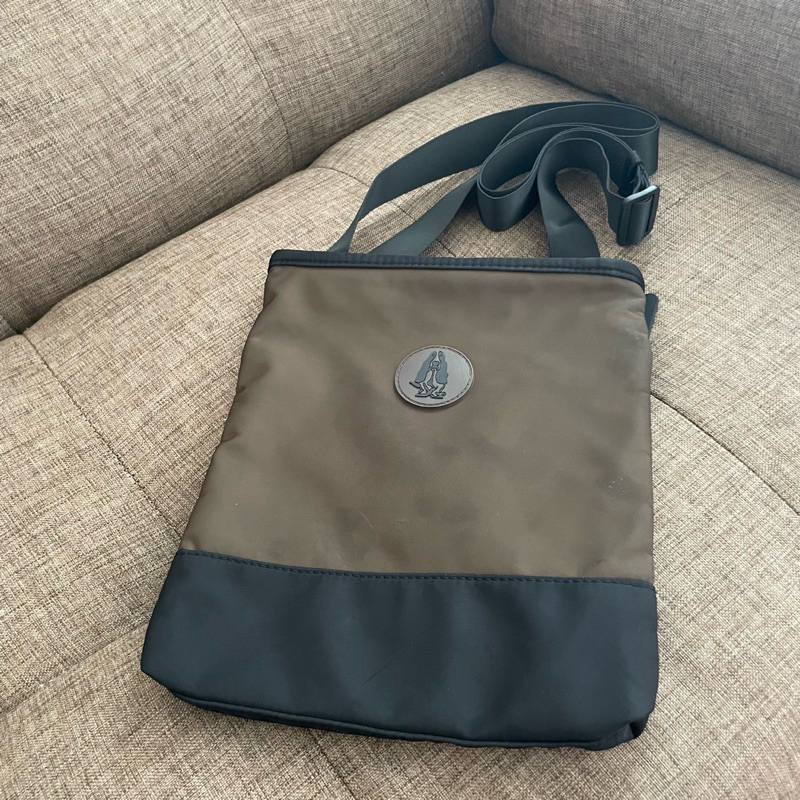 (SUDAH LAKU TERJUAL) Hush Puppies Sling Bag Men Original 100%