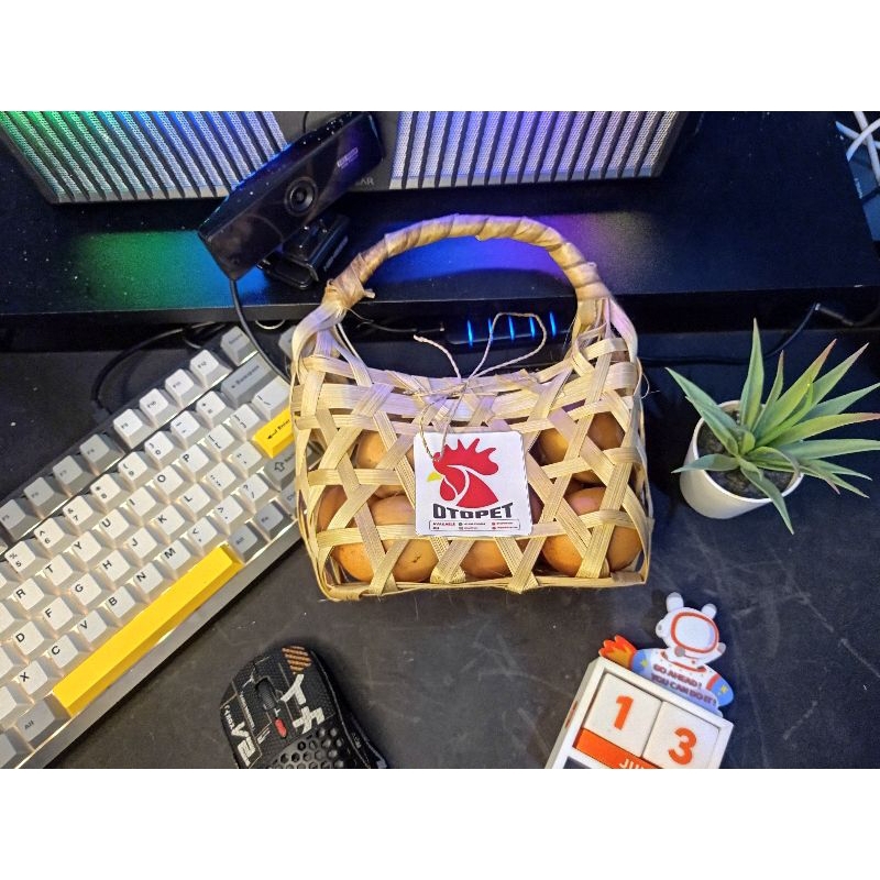 

Telur Pax Medium isi 8 butir