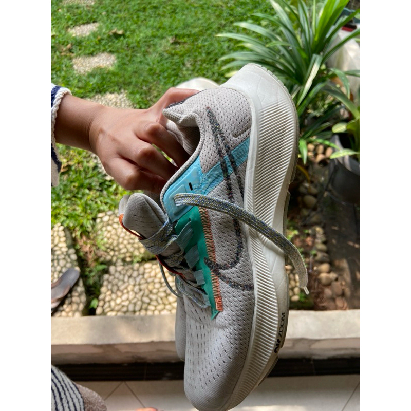 nike running shoes preloved