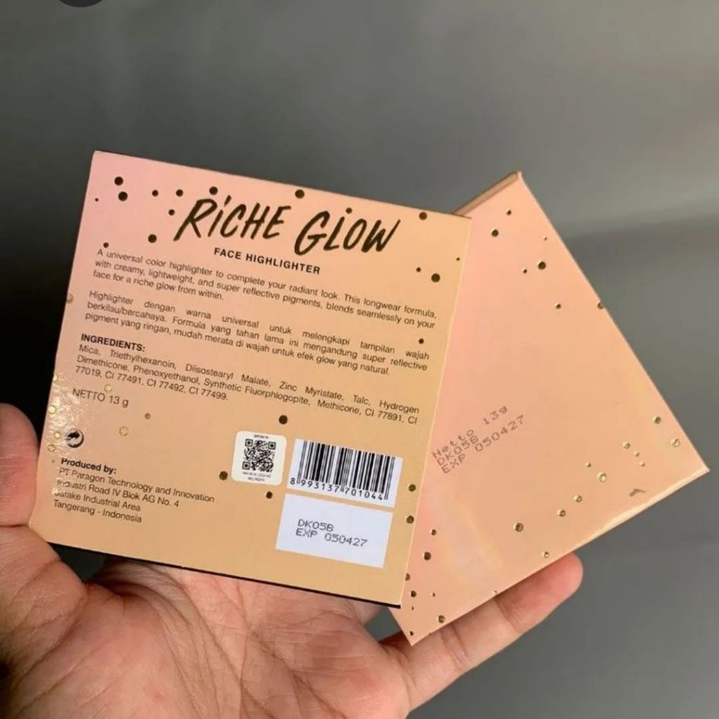 Make over riche glow face highlighter preloved