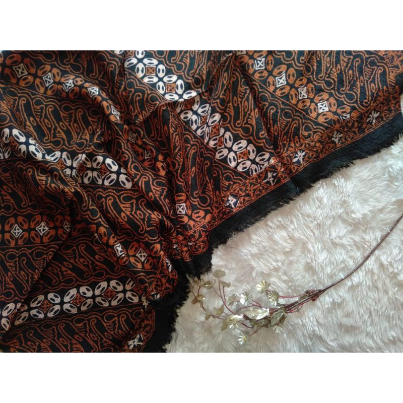 Kain batik viscose sogan batik fariza cirebon viskos fiskos cap tulis klasik hitam gold termewah