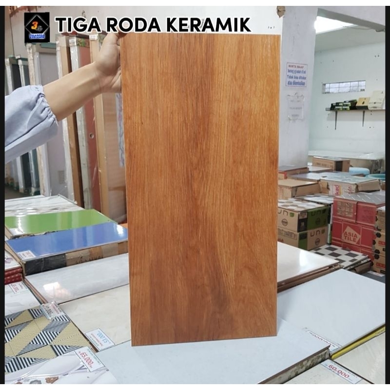 keramik dinding 30x60 motif kayu/keramik tiang/keramik motif/keramik tangga/keramik kasar/keramik ki