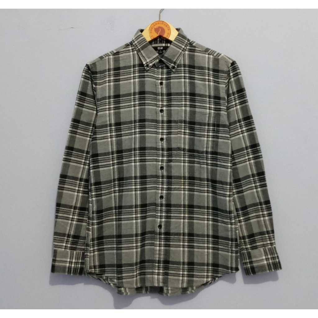 kemeja flanel uniqlo second size S Kemeja pria uniqlo