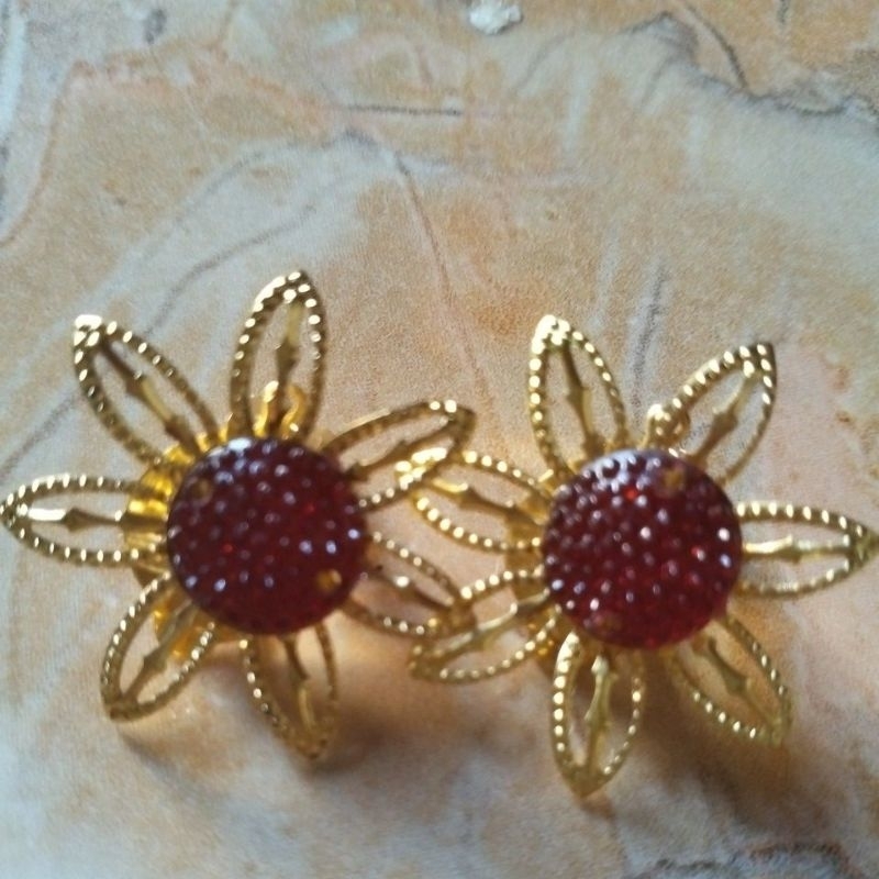 Anting jepit giwang