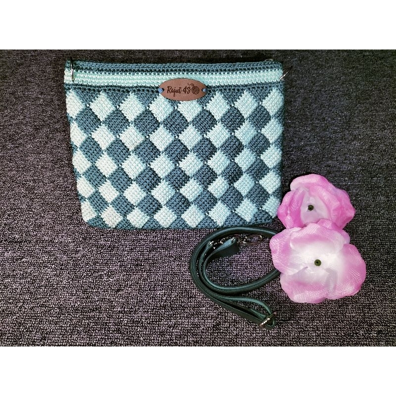 TAS RAJUT MOTIF CATUR CANTIK