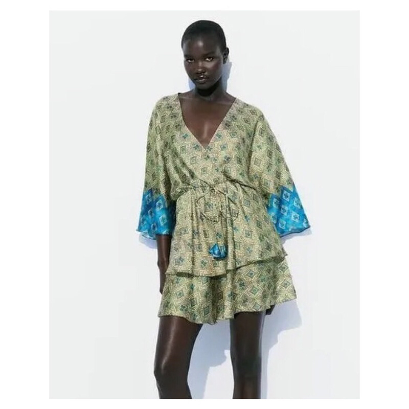 Green Retro Pattern V Neck Dress