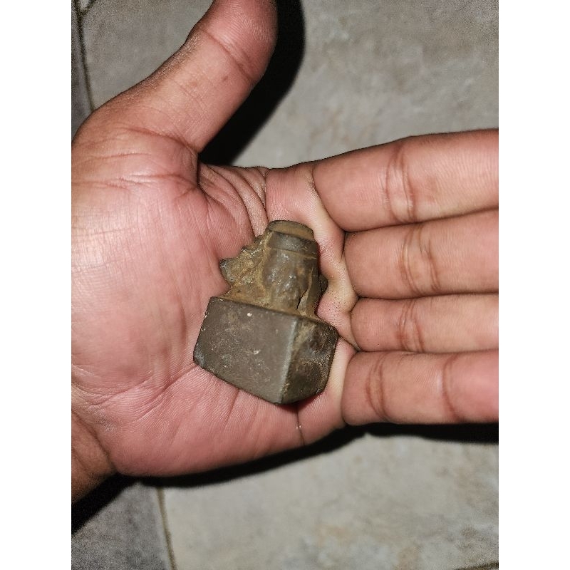 

barang kuno stempel kuno antik langka logam