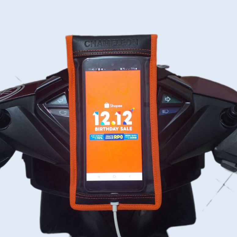 Lihat Disini HOLDER HP WATERPROOF SUPORT LUBANG CHARGER TAS HP ANTI AIR UNTUK DIMOTOR TAS HOLDER HP 