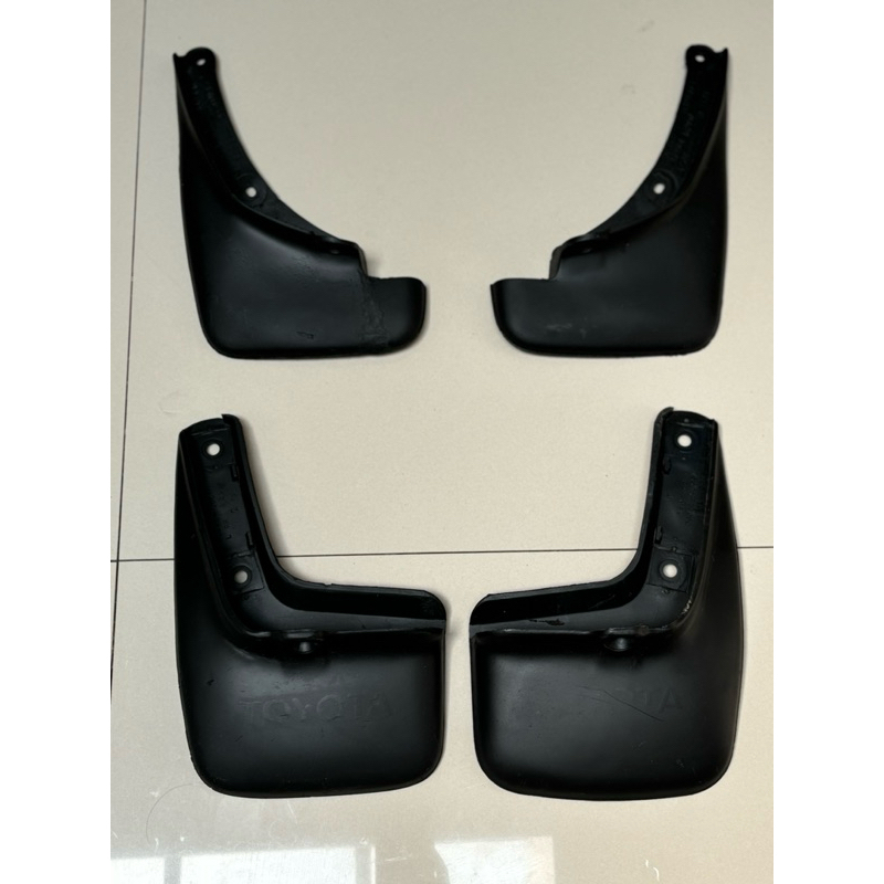 Mud Guard Kepet Lumpur Starlet Kapsul