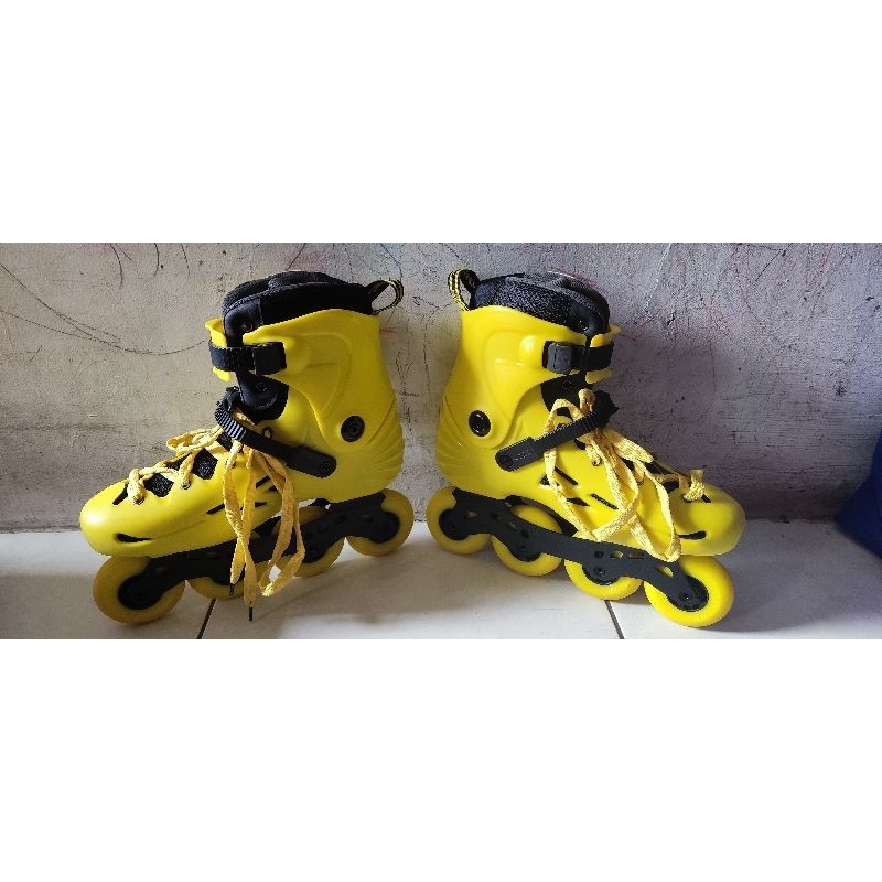 PRELOVED INLINE SKATE / SEPATU RODA M-CRO MT PLUS SIZE 44