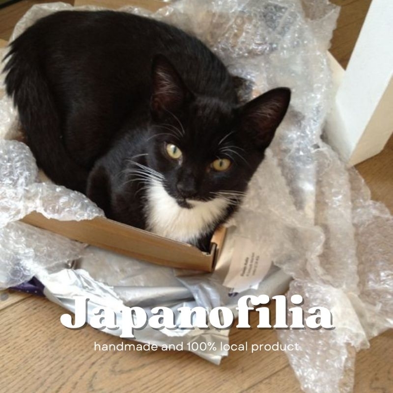 

[ JAPANOFILIA ] TAMBAHAN PACKING BUBBLE WRAP UNTUK PESANAN AKSESORIS COSPLAY LOLITA MAID