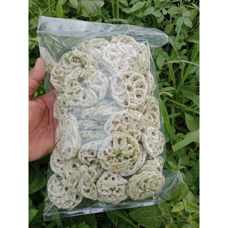 

Kerupuk bantet seblak rafael 250gr Rasa pedas daun jeruk