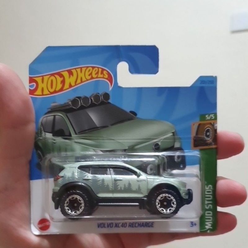 Hotwheels Volvo XC40 Recharge