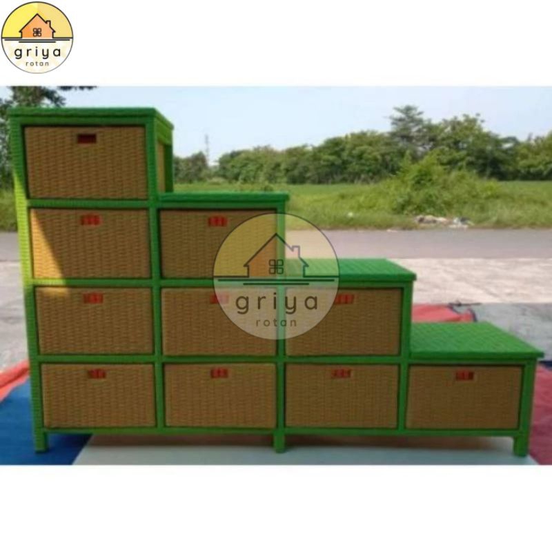 Lemari Sudut Rotan Sintetis Laci 10