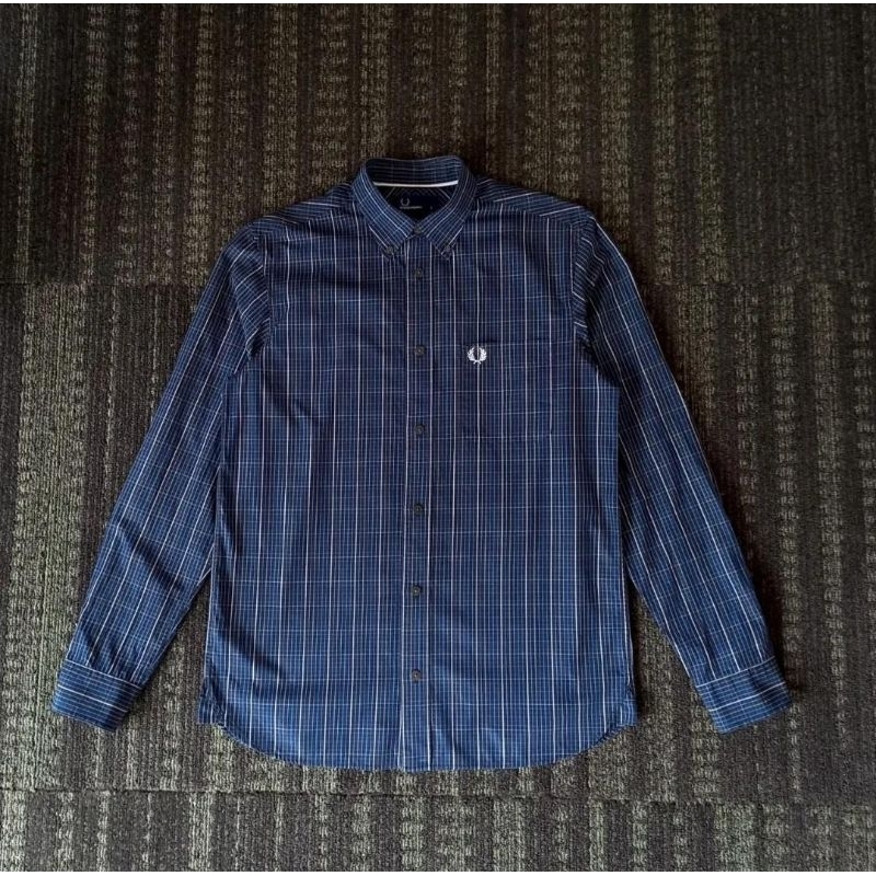Kemeja Fred perry