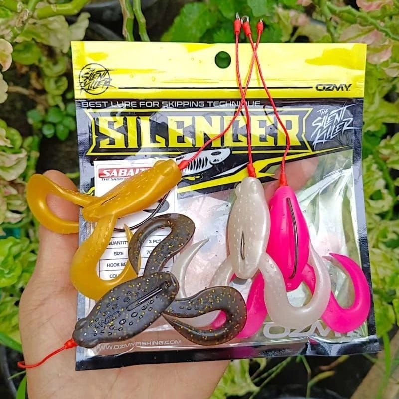 SILENCER SABAITZER OZMY UKURAN 7CM BERAT 9GRM HOOK KEVLAR 3/0COCOK UNTUK TOMAN