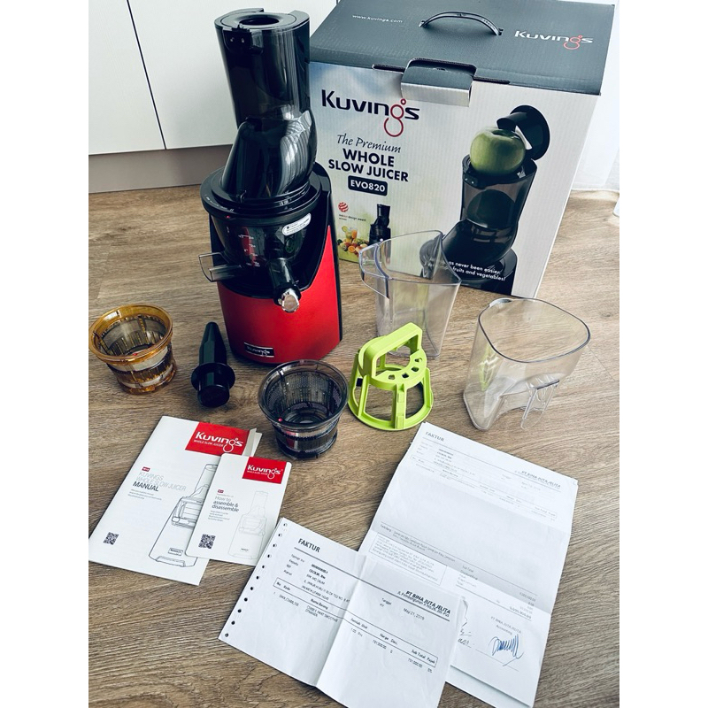 Kuvings EVO 820 Cold Press and Slow Juice (preloved) - free smoothies strainer