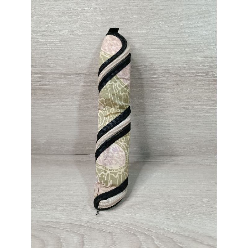 

Kotak Pensil Lilit Batik Jogya