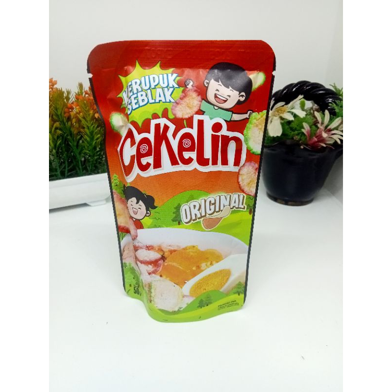 

CEKELIN KERUPUK SEBLAK