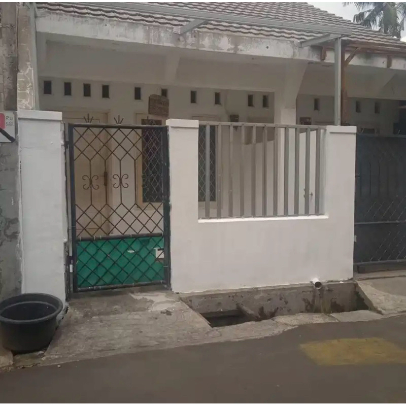 kontrakan bekasi ada parkir mobil