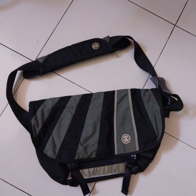 selempang crumpler BARNEY RUSTLE BLANKET