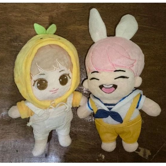 [READY] Taemin & Onew peach shinee doll 20cm with clothes